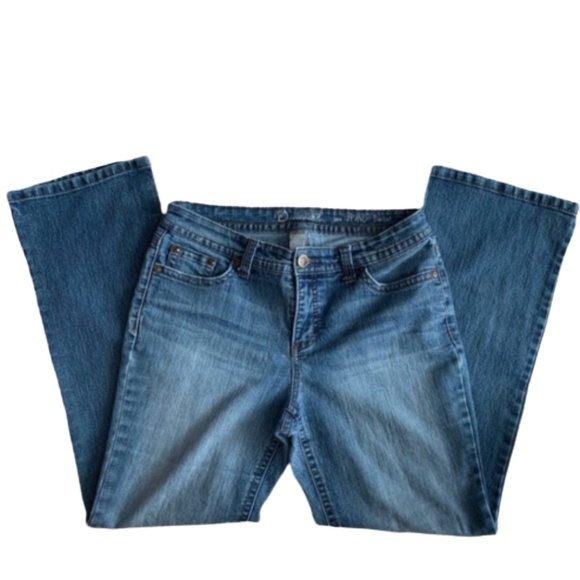 New Directions Bootcut Jean With Rhinestone Pockets Size 10 - Picture 9 of 11